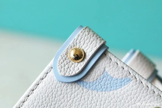 AAA Pruses Bags VUITTON ONTHEGO MM LOUIS 0824